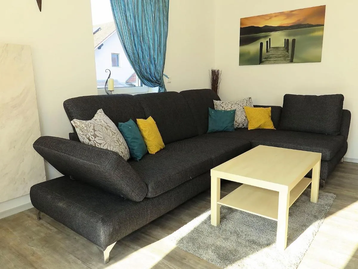 Apartment In Kleinwinklarn With Terrace 0*,